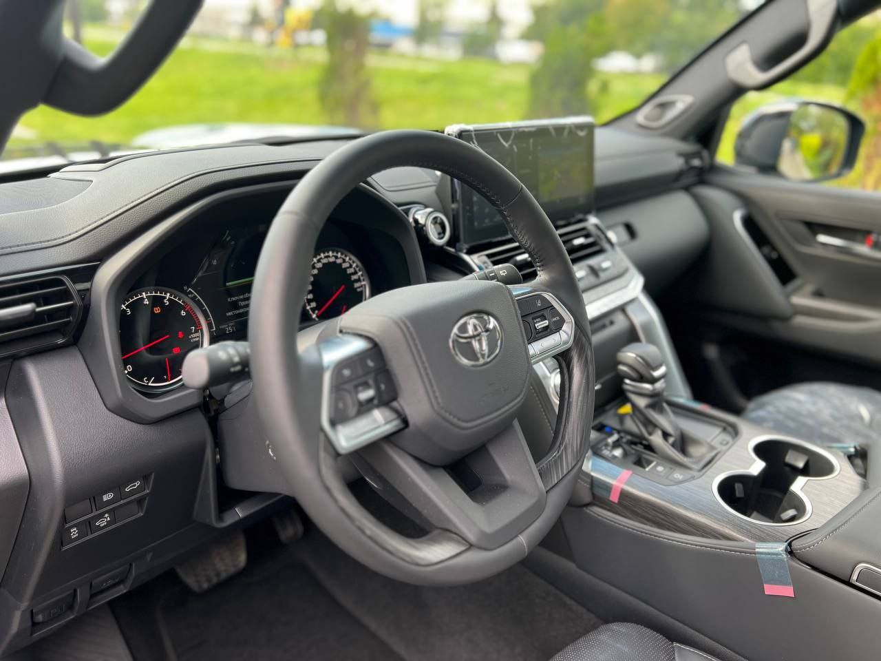 Toyota Land Cruiser 300id-4720