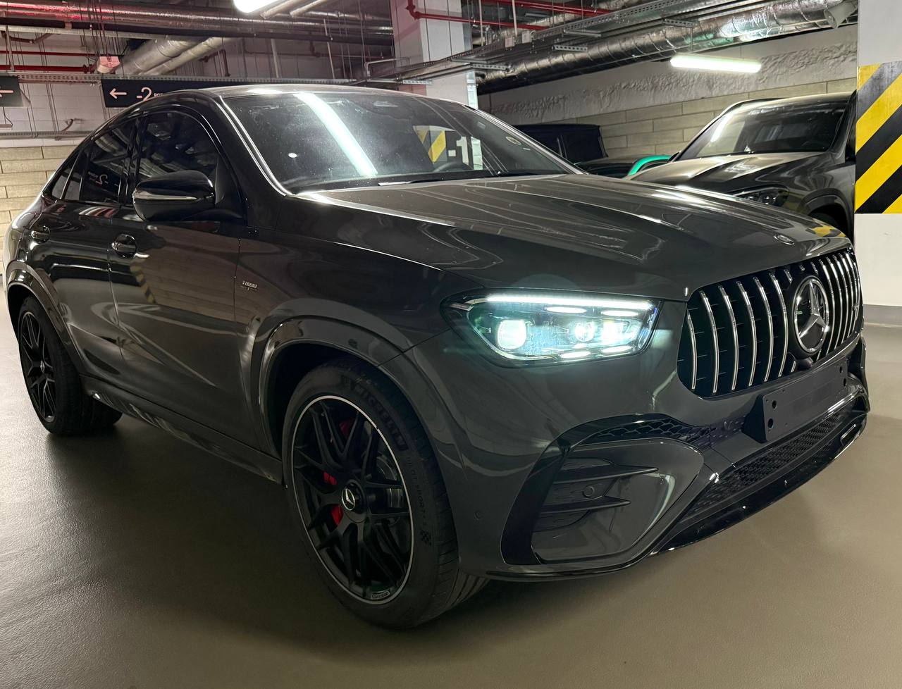 Mercedes-Benz GLE-Class 53 AMGid-5002