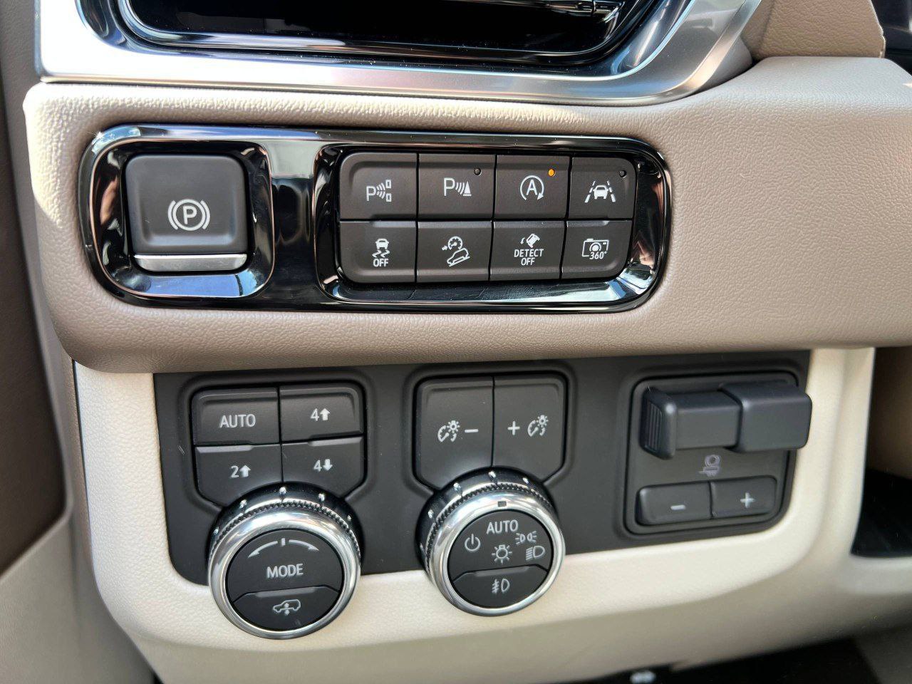 GMC Yukon Denaliid-5467