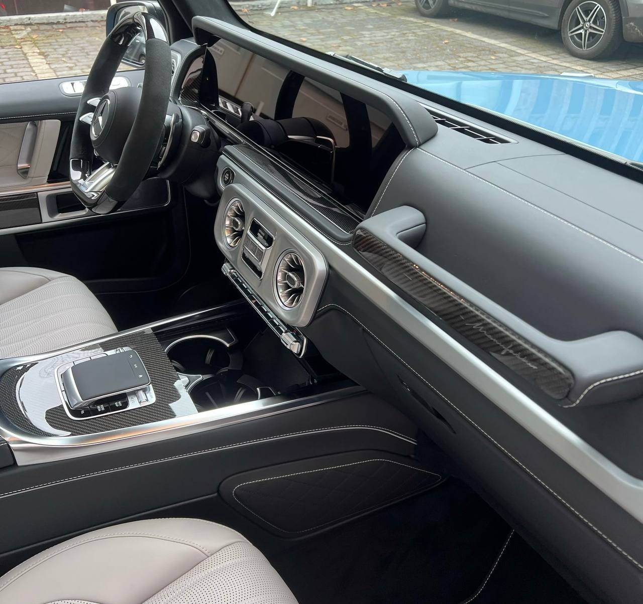 Mercedes-Benz G-class 63 AMGid-3544