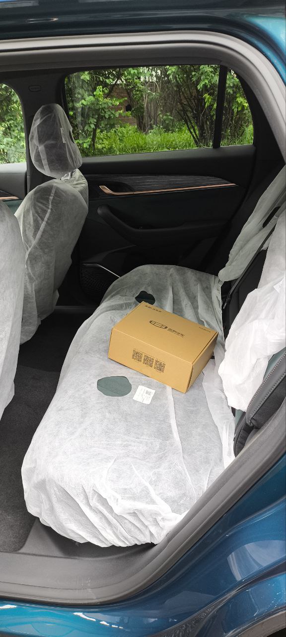 Geely Monjaro id-4020