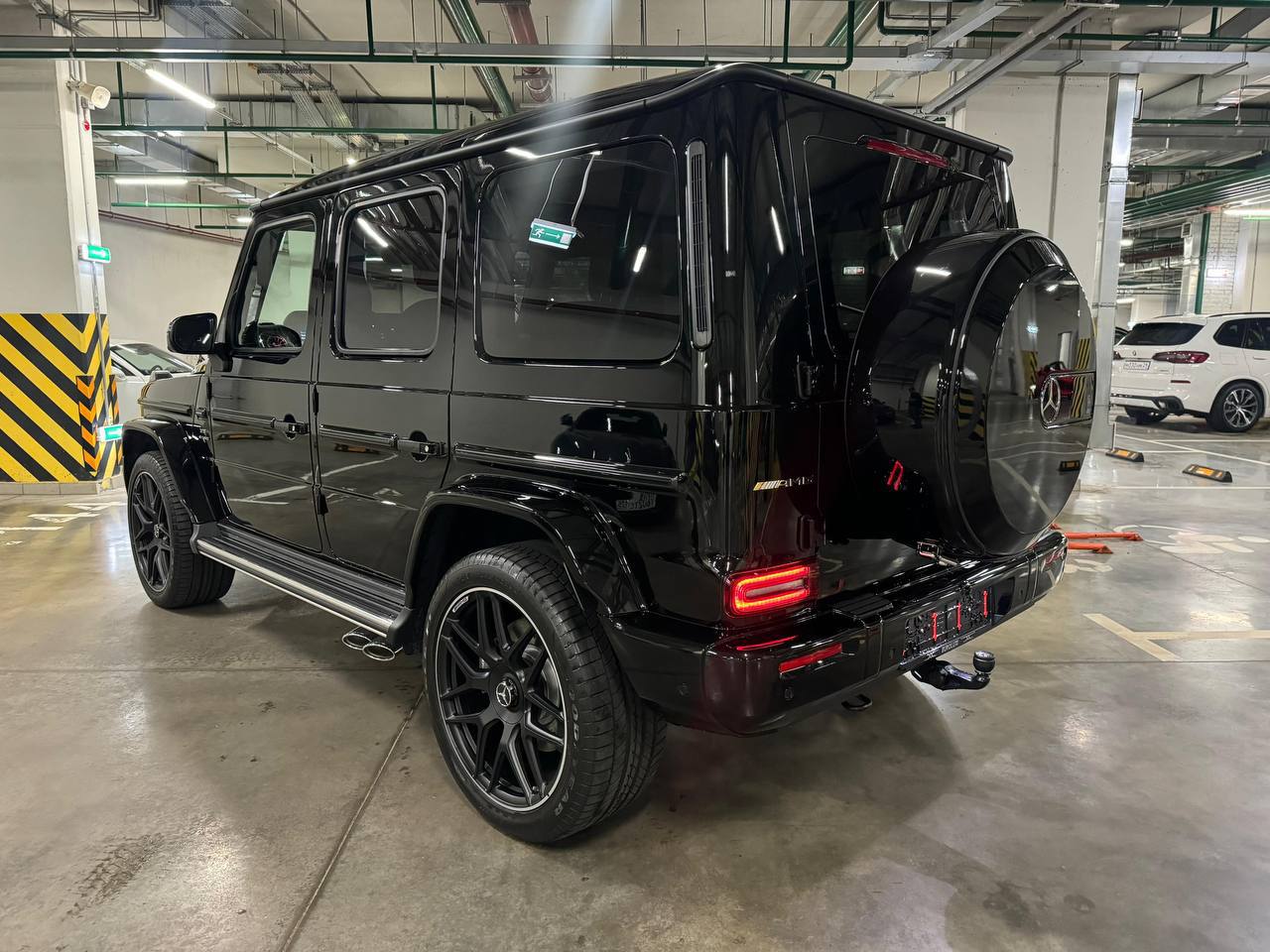 Mercedes-Benz G-Class 63 AMGid-4025