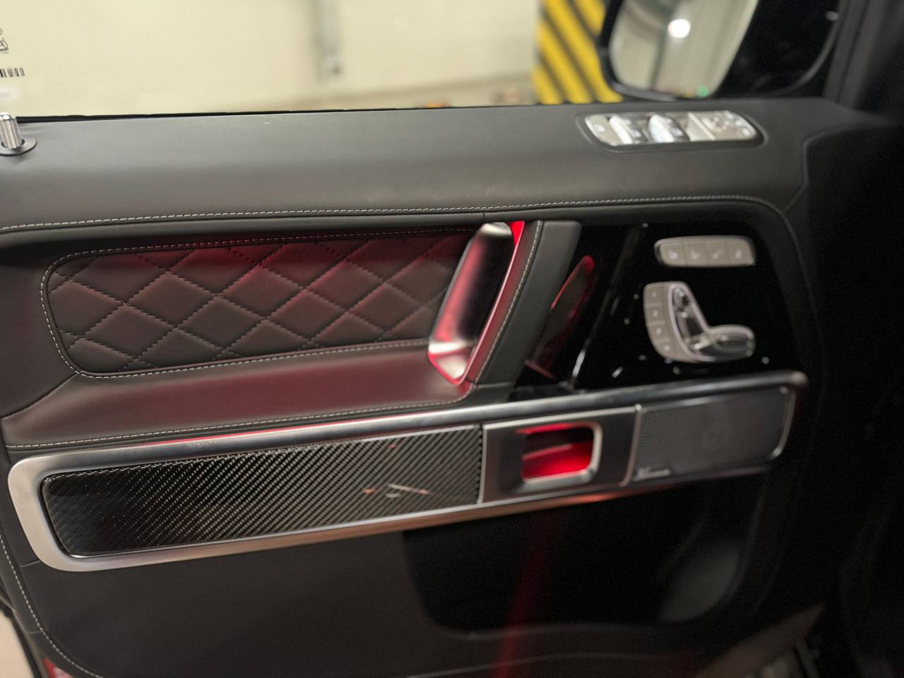 Mercedes-Benz G-Class 63 AMGid-4025