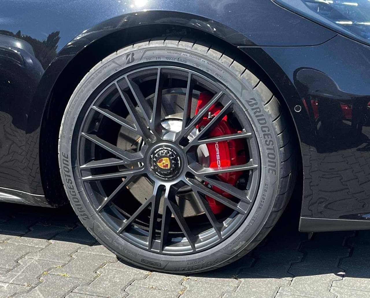 Porsche Panamera GTSid-5007