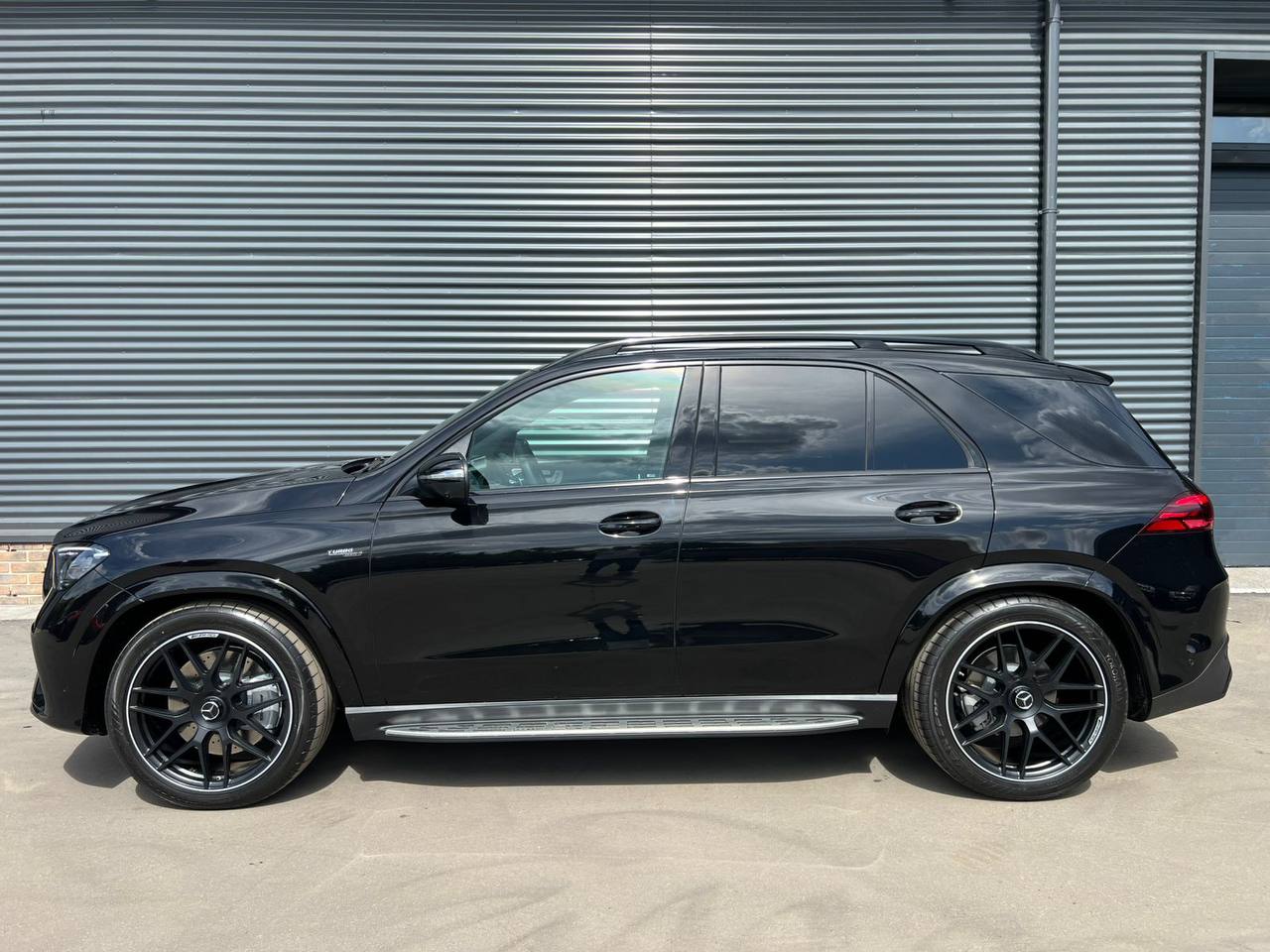 Mercedes-Benz GLE-Class 53 AMGid-5008