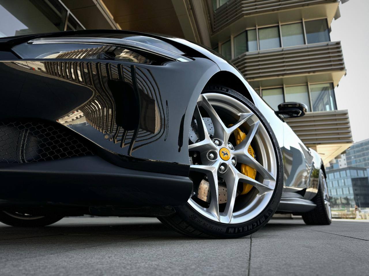 Ferrari Roma id-5009