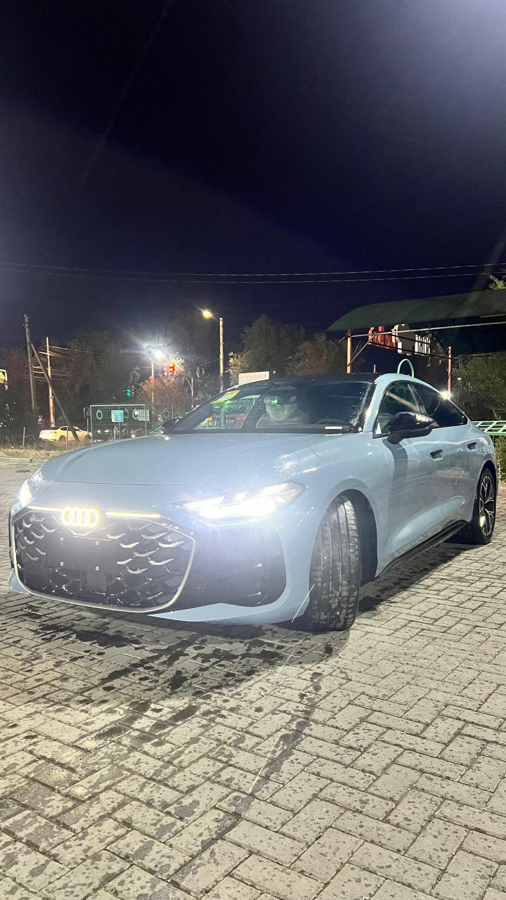 Audi A5 quattroid-5010