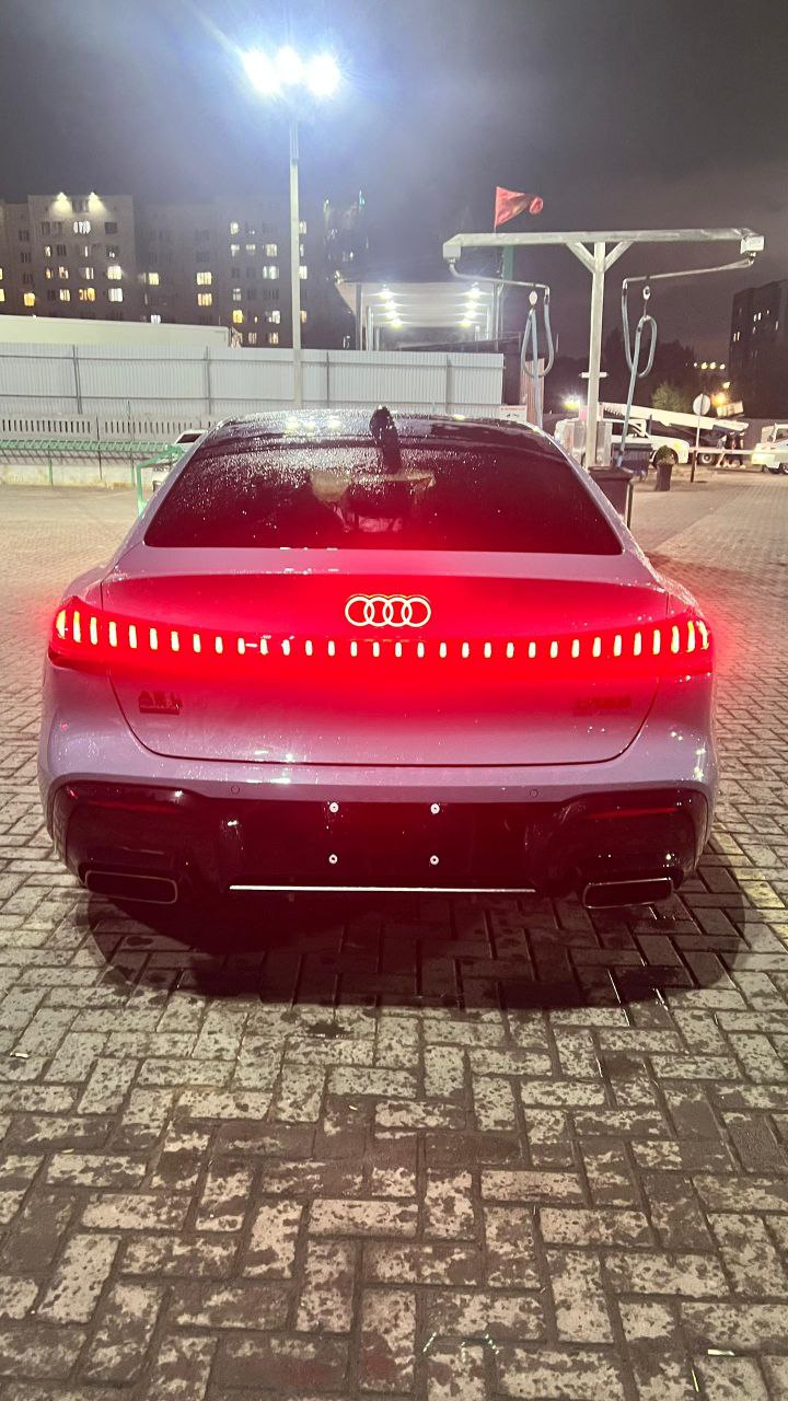Audi A5 quattroid-5010