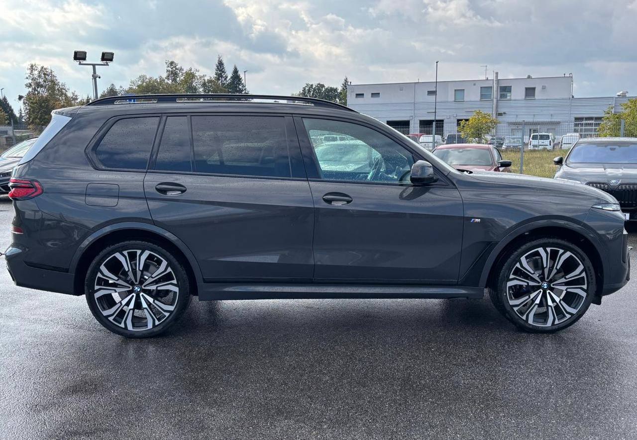 BMW X7 xDrive 40d Msportid-5240