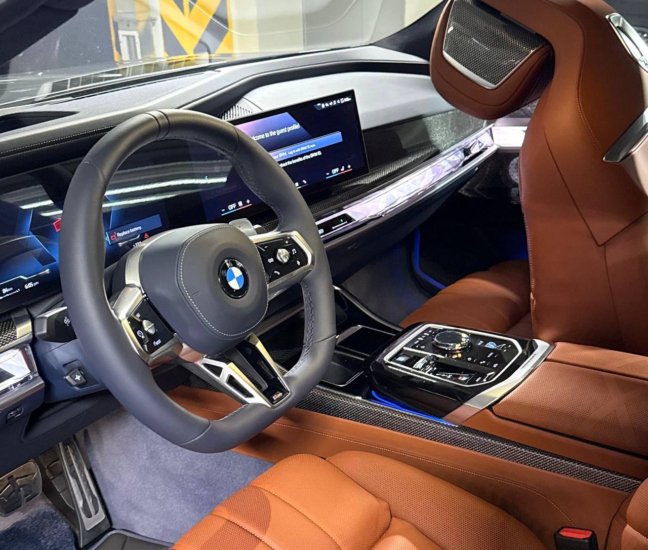 BMW 7 series M 760i xDriveid-5246