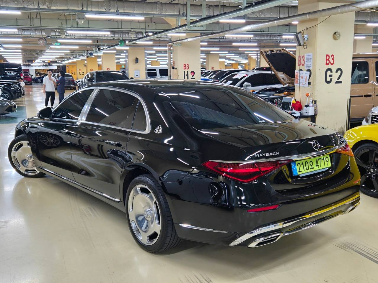 Mercedes-Benz S-Class Maybach 580id-5471