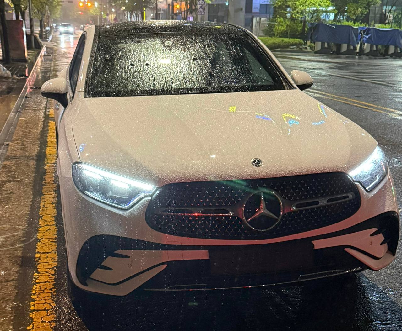 Mercedes-Benz GLC-class 300 4Mid-3548