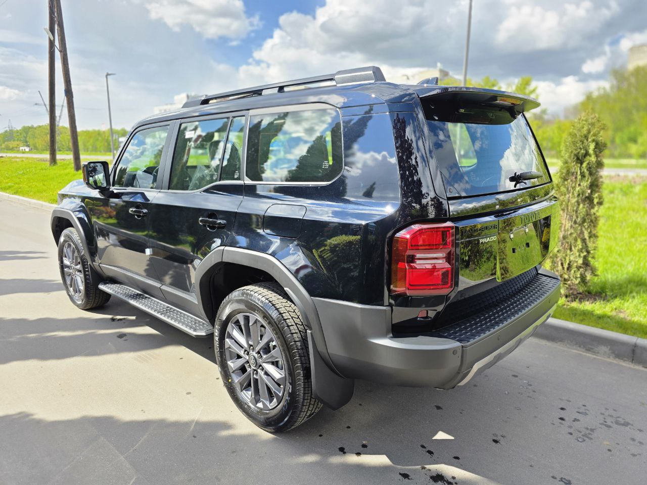 Toyota Land Cruiser 250 id-3551