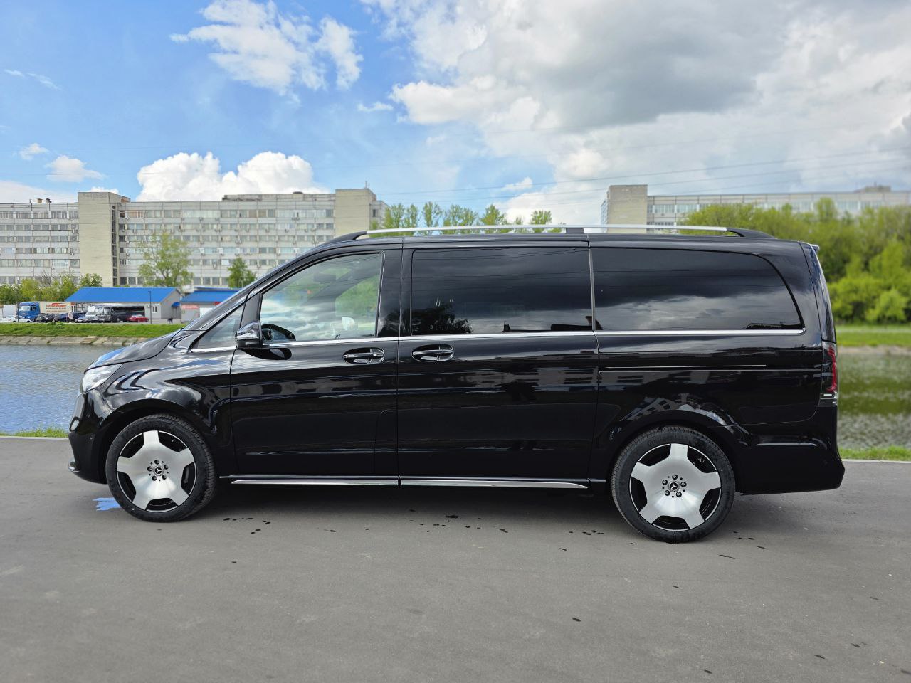 Mercedes-Benz V-class Maybach 300 long 4maticid-3552