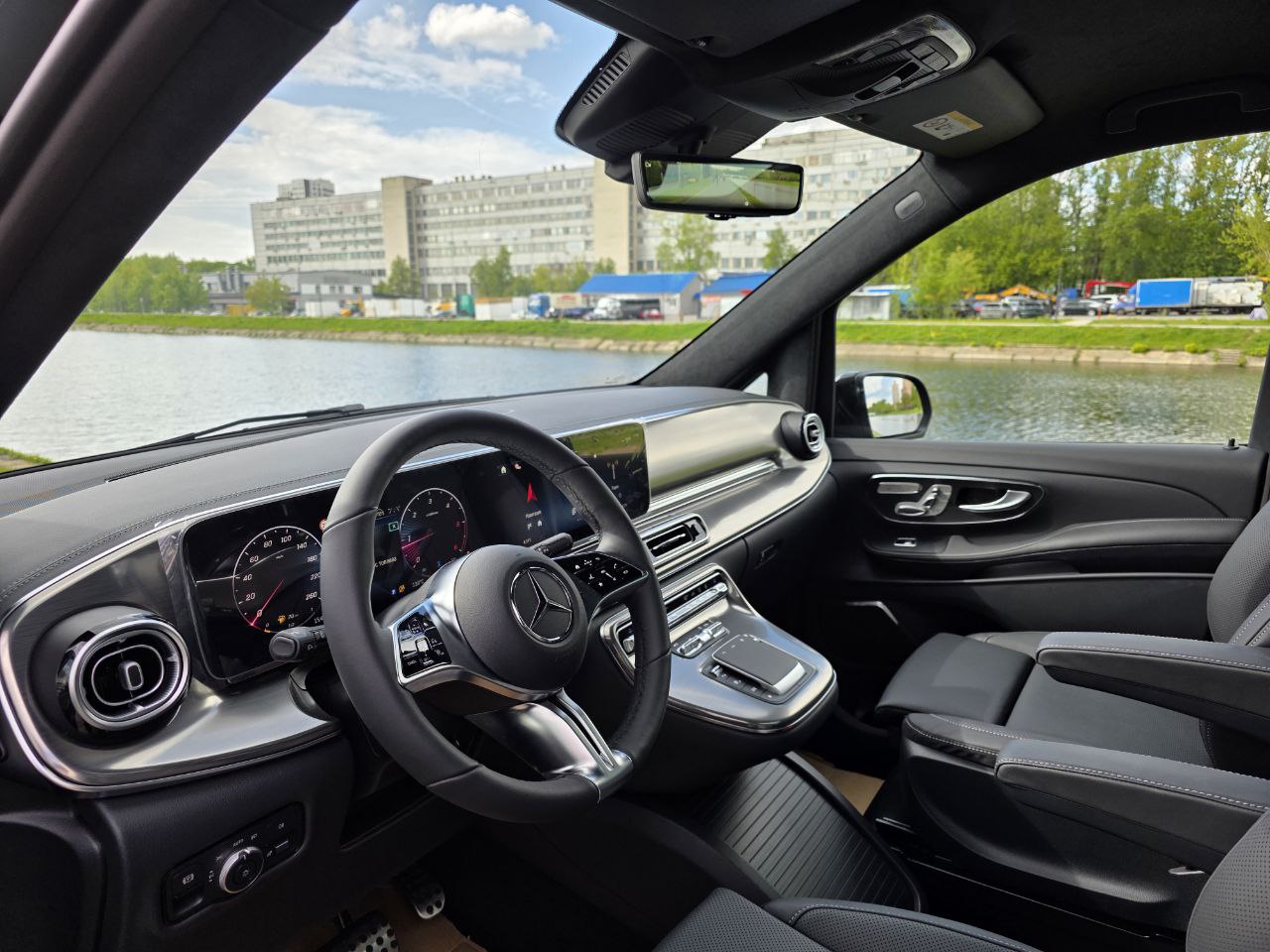 Mercedes-Benz V-class Maybach 300 long 4maticid-3552