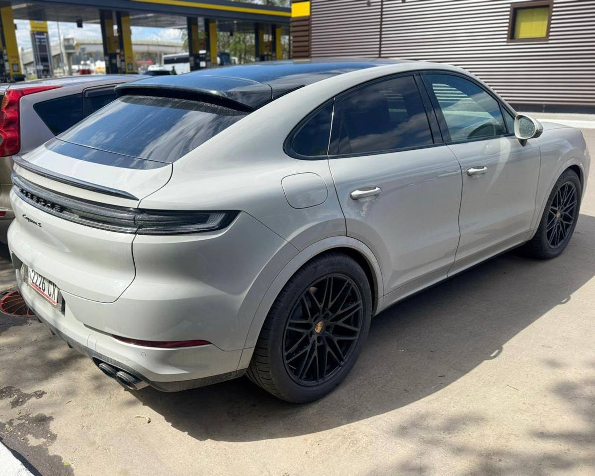 Porsche Cayenne S Coupeid-3553