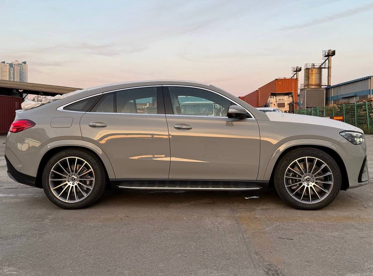 Mercedes-Benz GLE-Class 450d 4Mid-4403