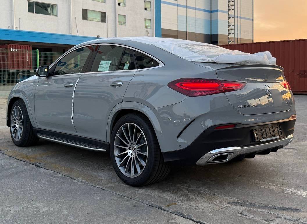 Mercedes-Benz GLE-Class 450d 4Mid-4403