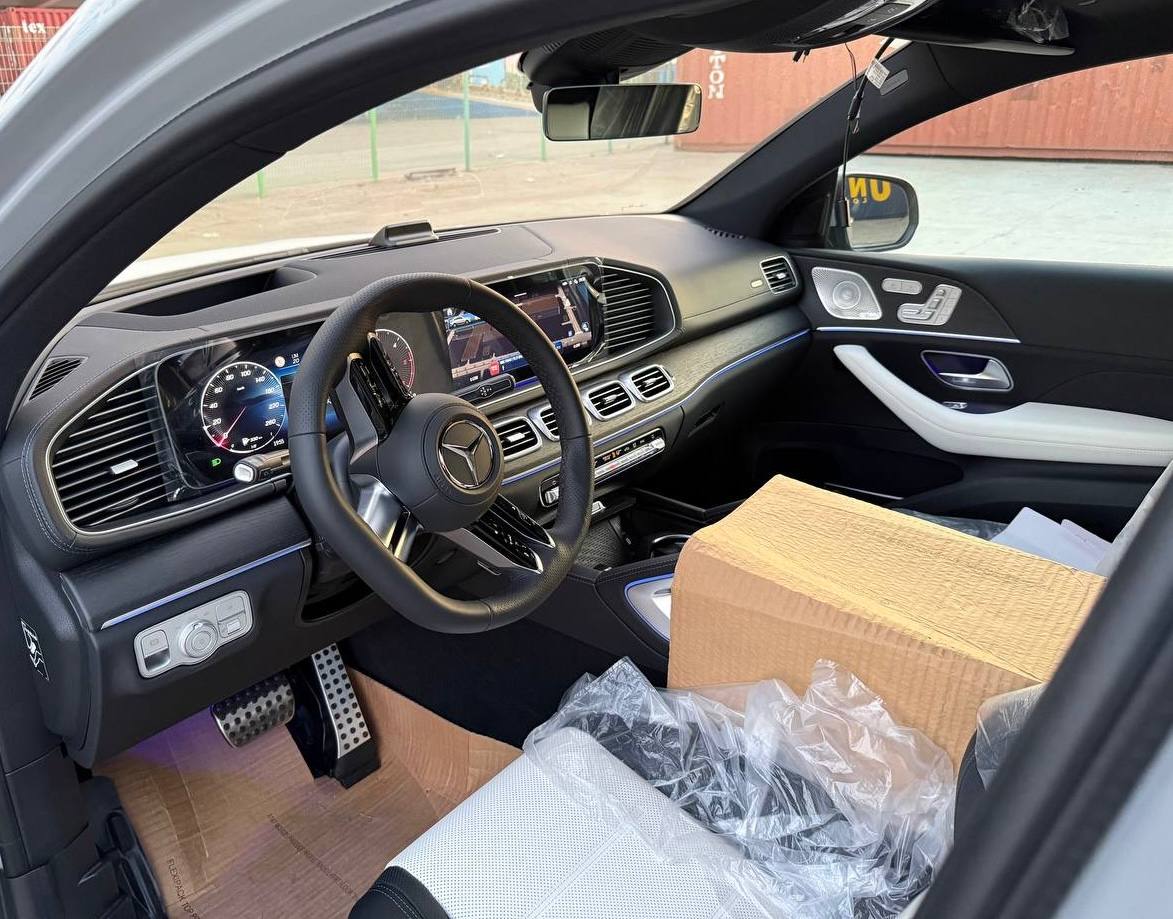 Mercedes-Benz GLE-Class 450d 4Mid-4403