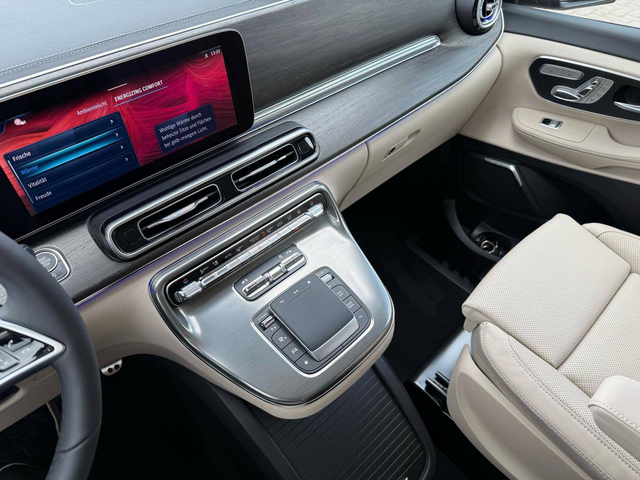 Mercedes-Benz V-Class 300d 4M Extra Longid-4405