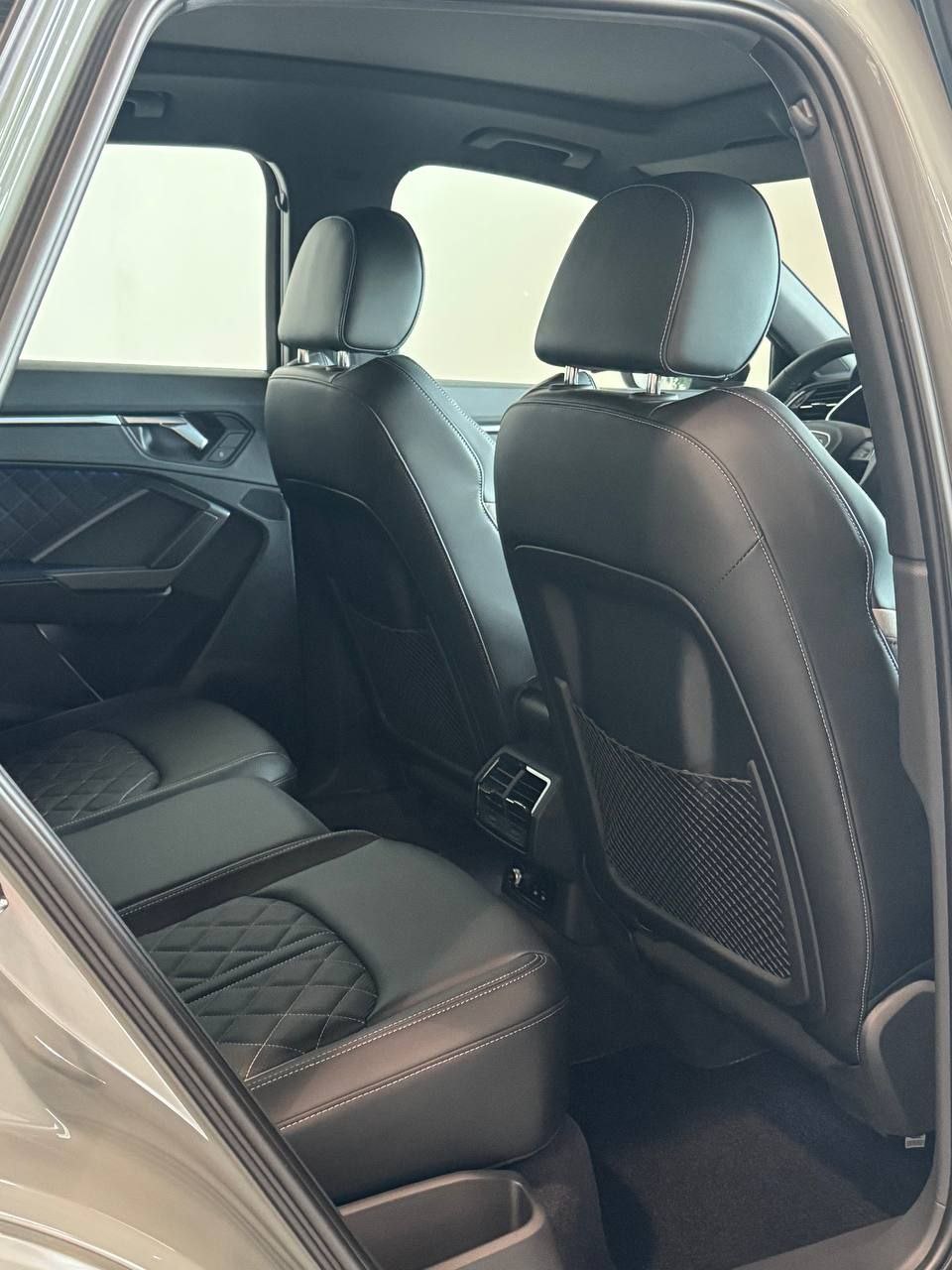 Audi Q3 45 tfsi quattroid-4407