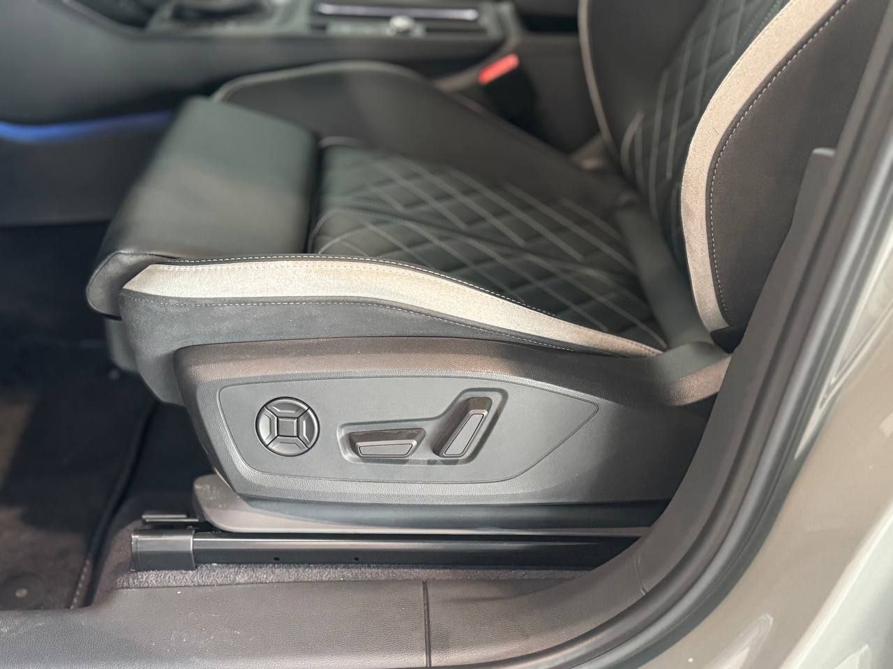 Audi Q3 45 tfsi quattroid-4407