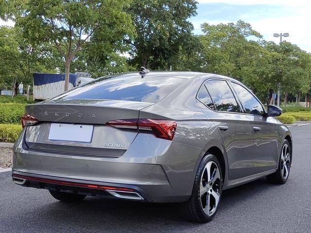 Skoda Octavia id-5260