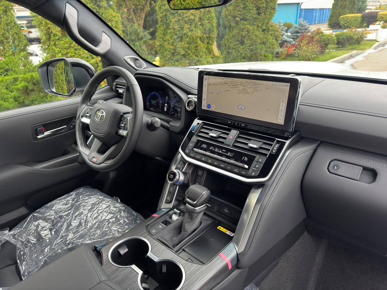 Toyota Land Cruiser 300 GR Sport Рестid-5263