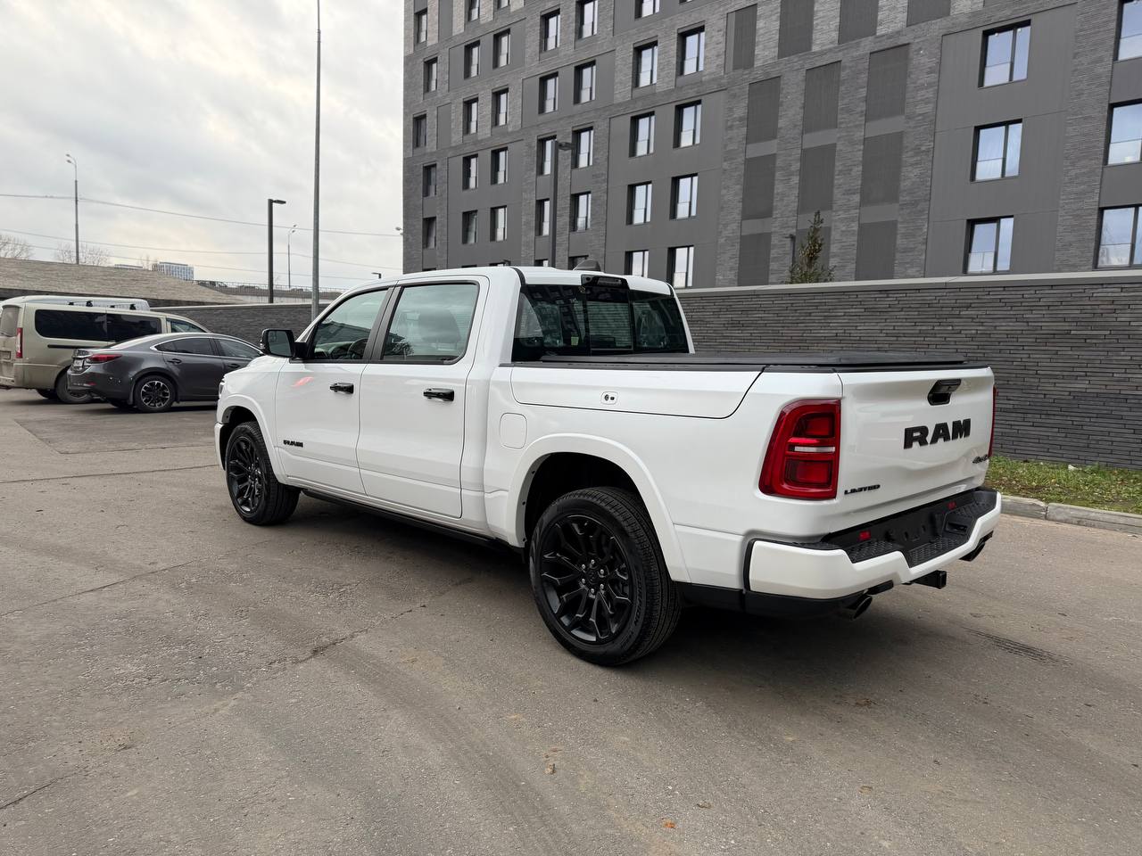 Dodge RAM 1500 LIMITED NIGHT EDITIONid-5481