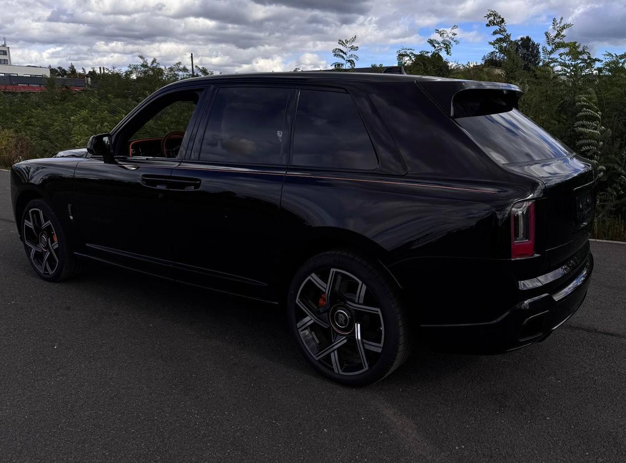 Rolls Royce Cullinan Black Badgeid-4035
