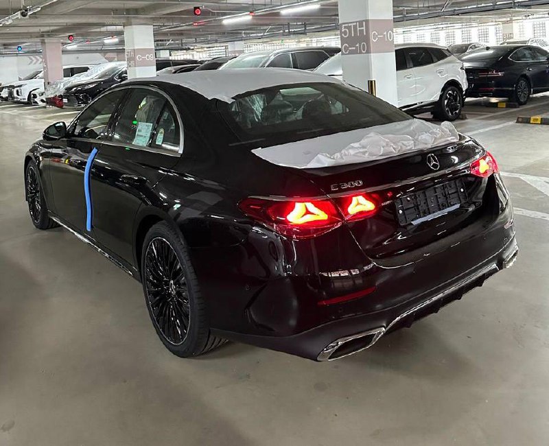 Mercedes-Benz E-Class E300 4M Sportid-4037