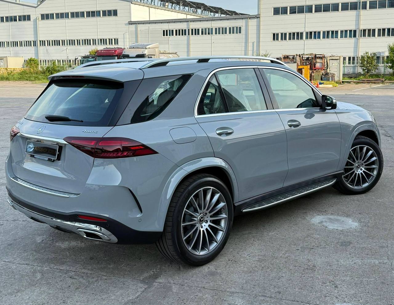 Mercedes-Benz GLE-Class 450 4Mid-4038