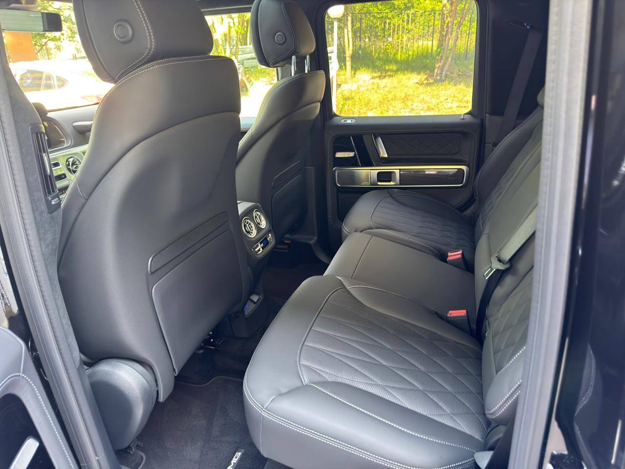 Mercedes-Benz G-Class 63 AMGid-4412