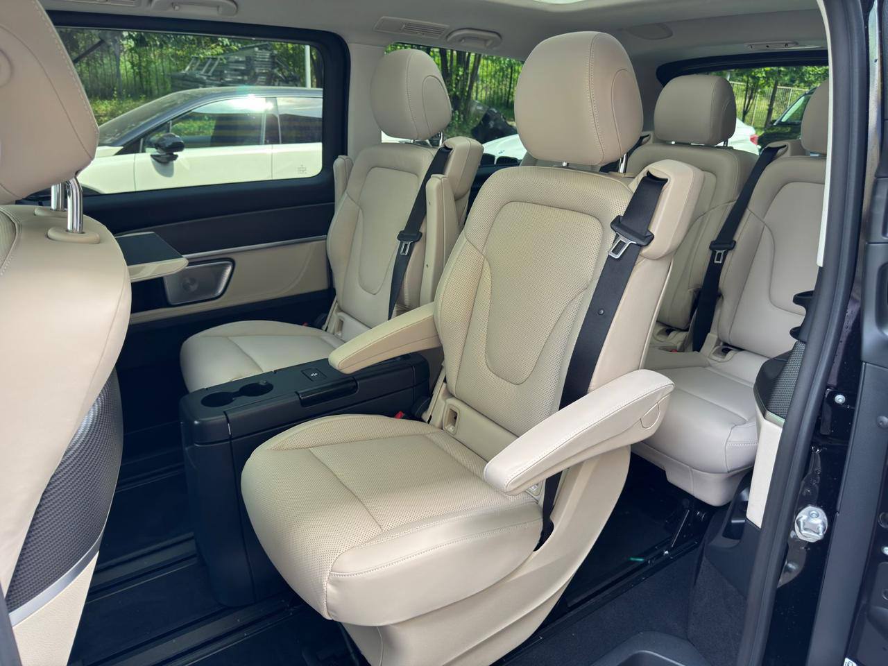 Mercedes-Benz V-Class 300 longid-4417