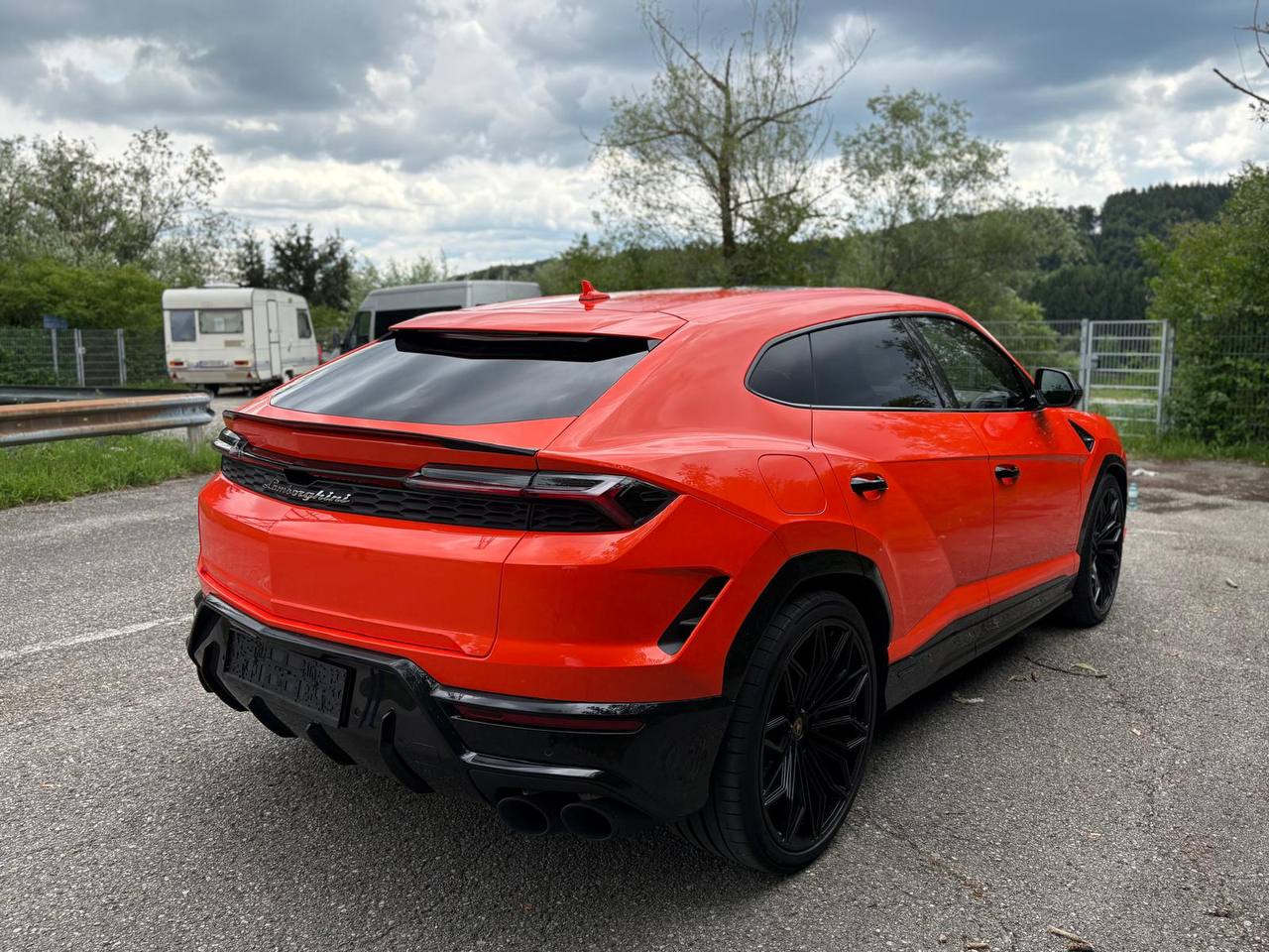 Lamborghini Urus SEid-4422