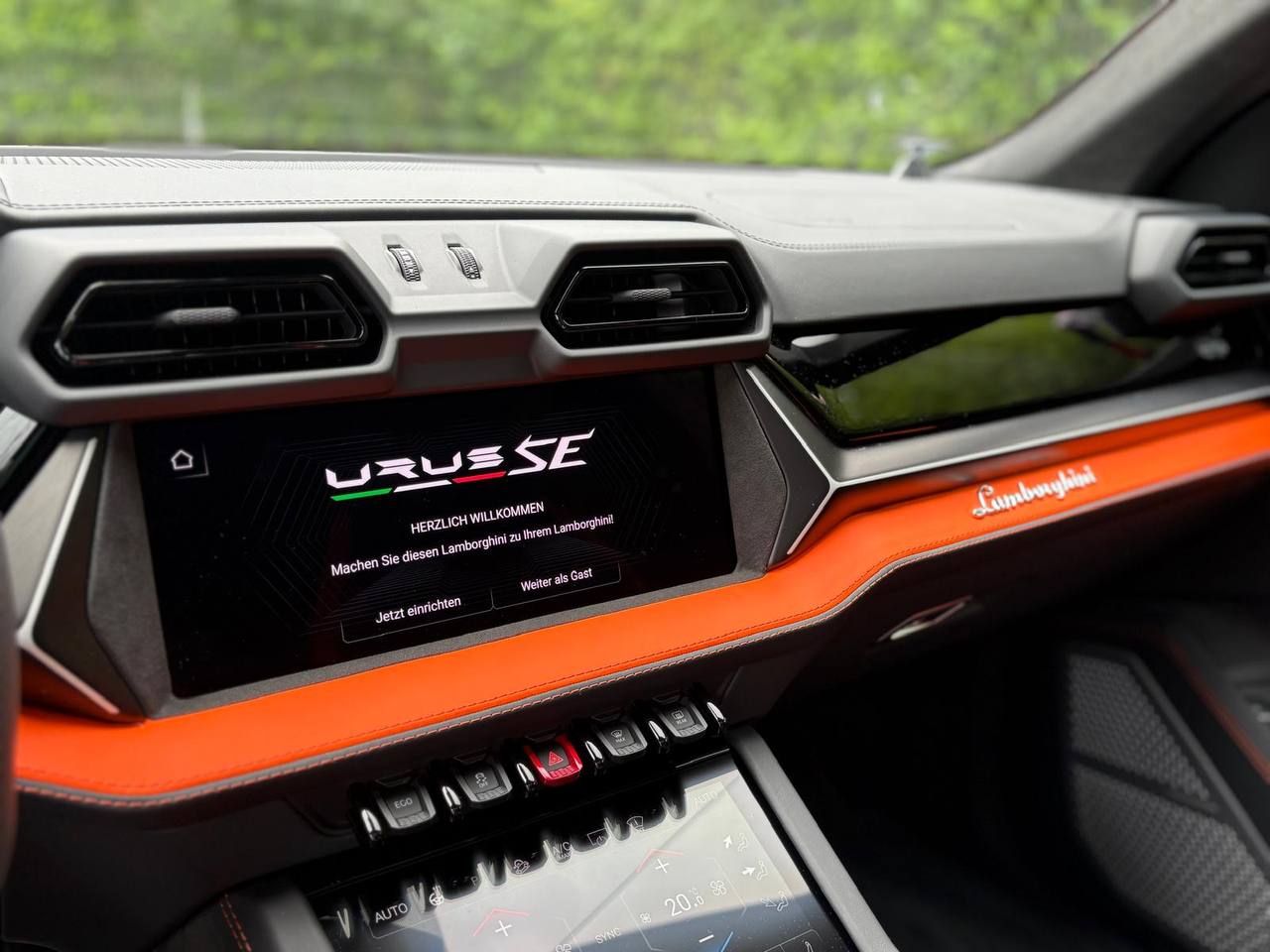 Lamborghini Urus SEid-4422