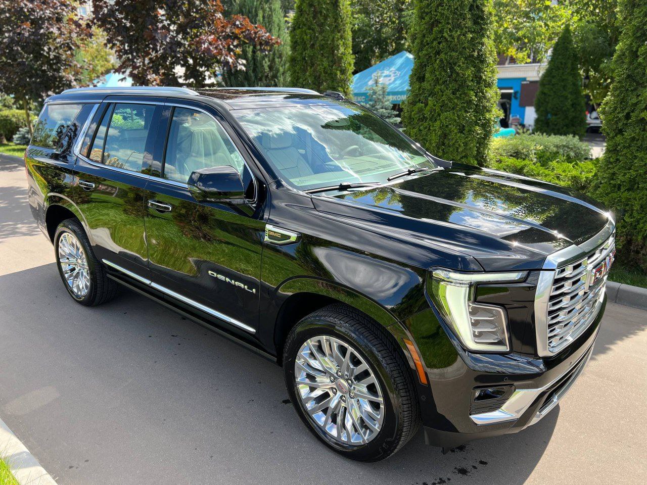 GMC Yukon Denaliid-4753