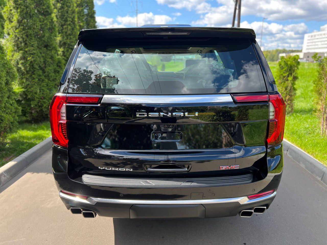 GMC Yukon Denaliid-4753