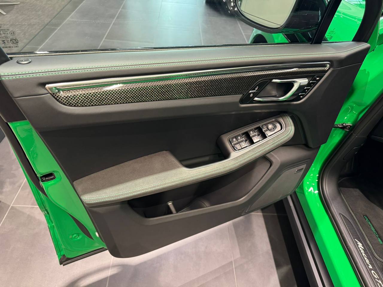 Porsche Macan GTSid-4755