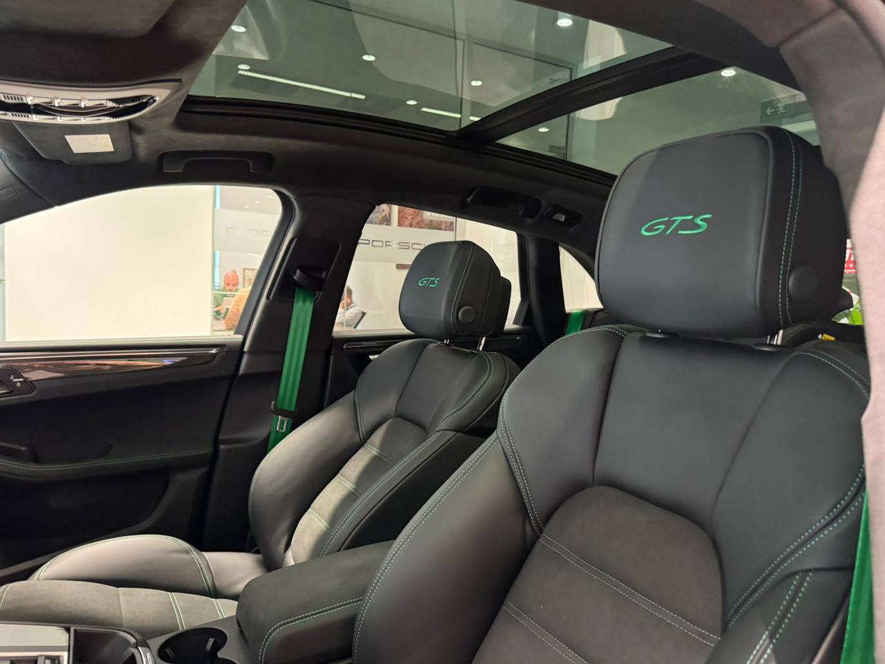 Porsche Macan GTSid-4755