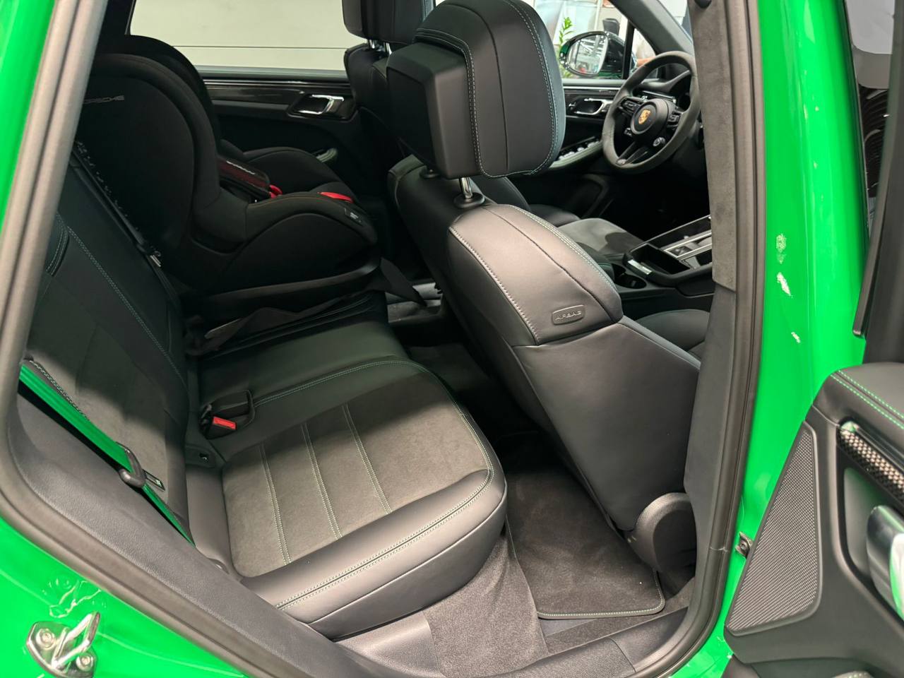 Porsche Macan GTSid-4755