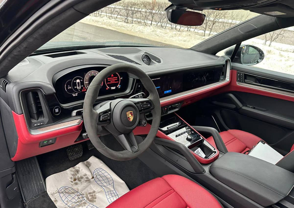 Porsche Cayenne Coupe E-Hybridid-3564