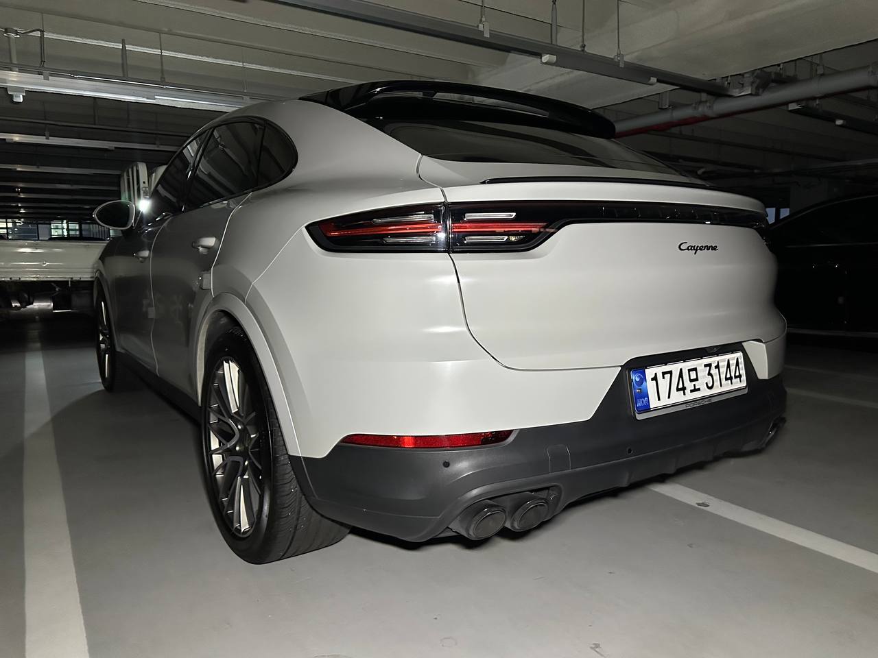 Porsche Cayenne Coupe Platinum Editionid-4045