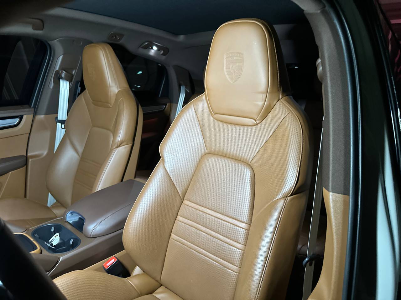 Porsche Cayenne Coupe Platinum Editionid-4045