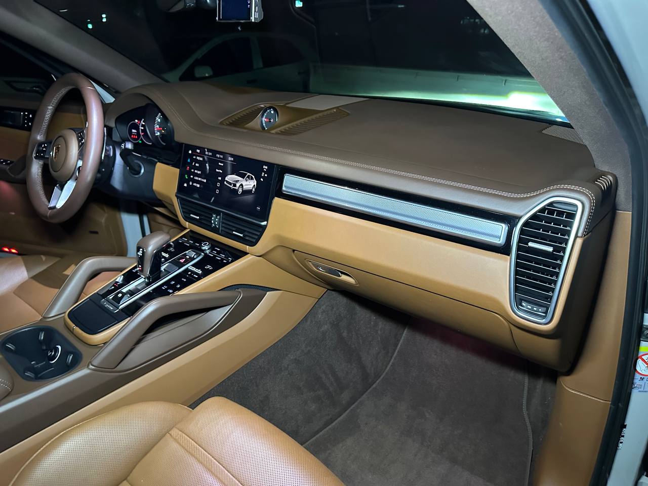 Porsche Cayenne Coupe Platinum Editionid-4045