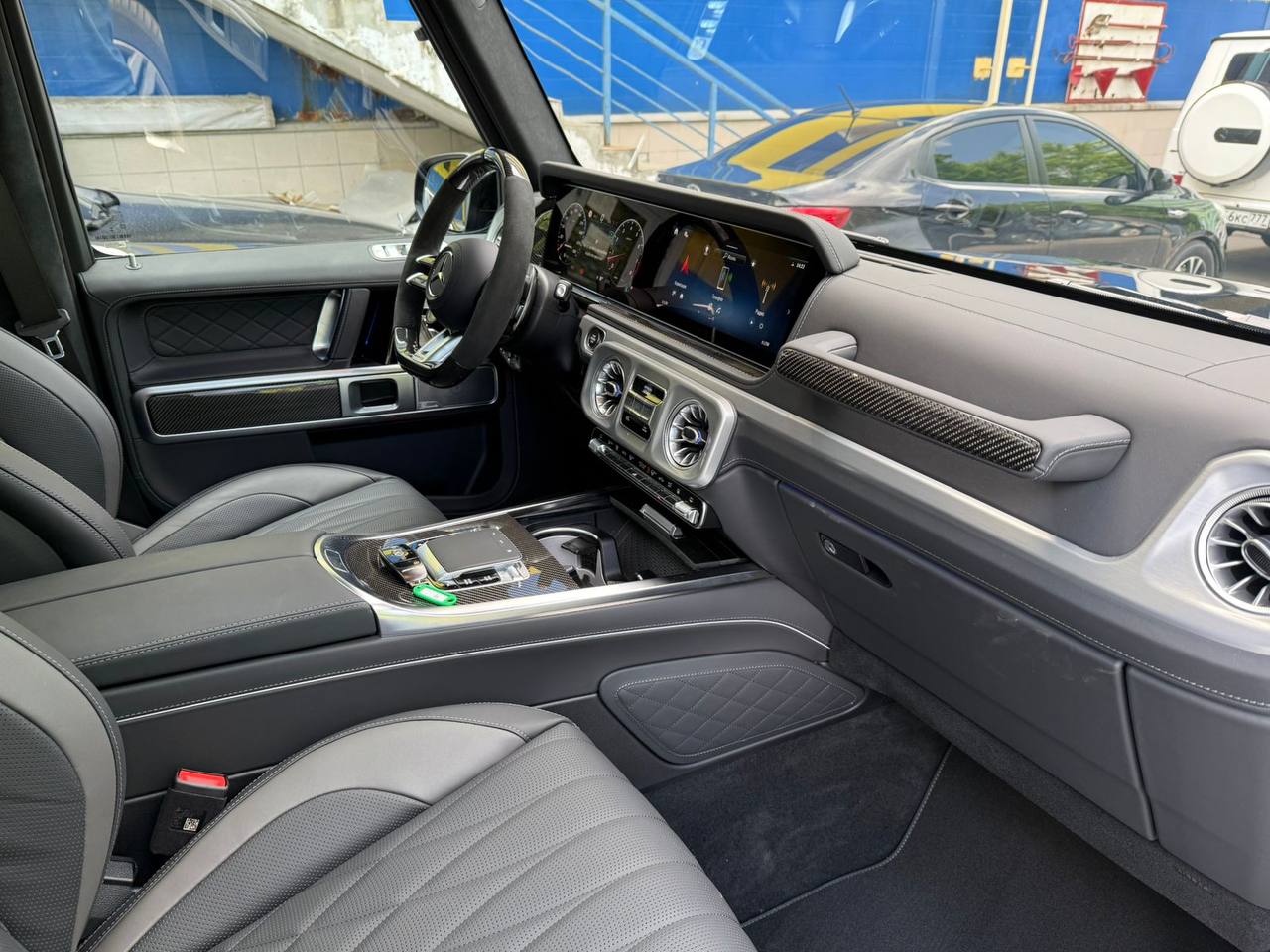 Mercedes-Benz G-Class 63 AMGid-4052