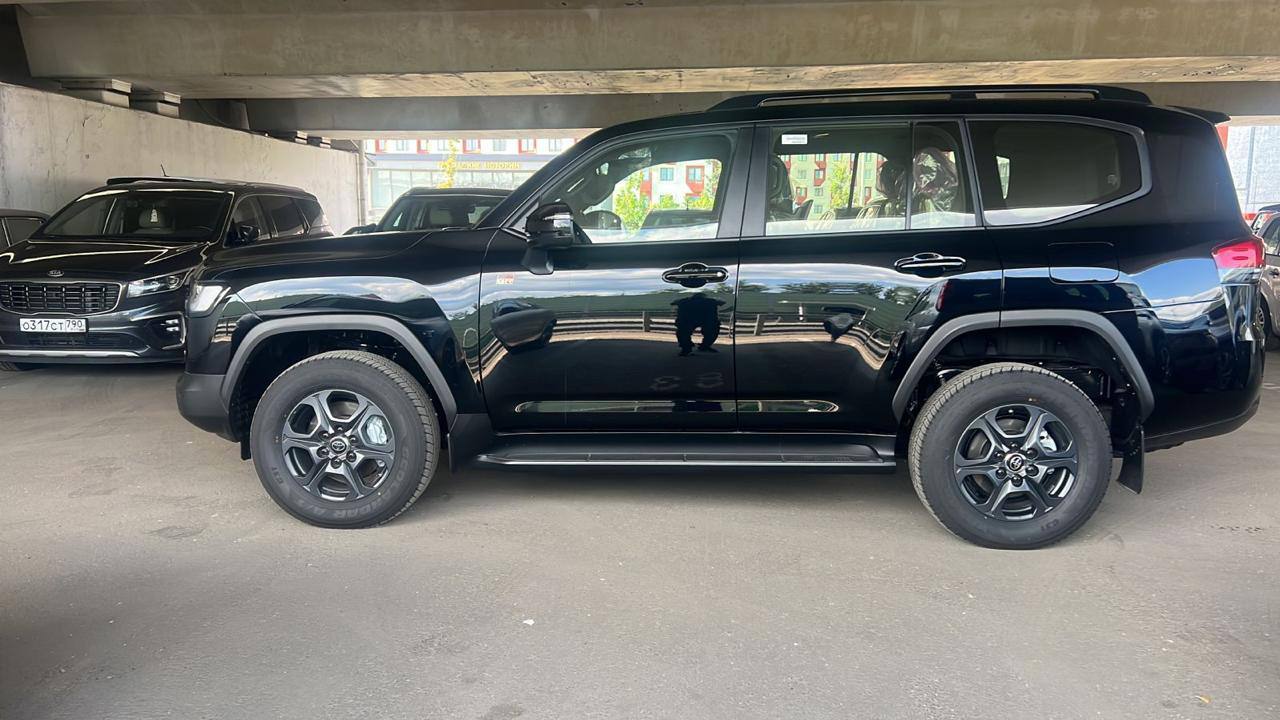 Toyota Land Cruiser 300 GR SPORTid-4058