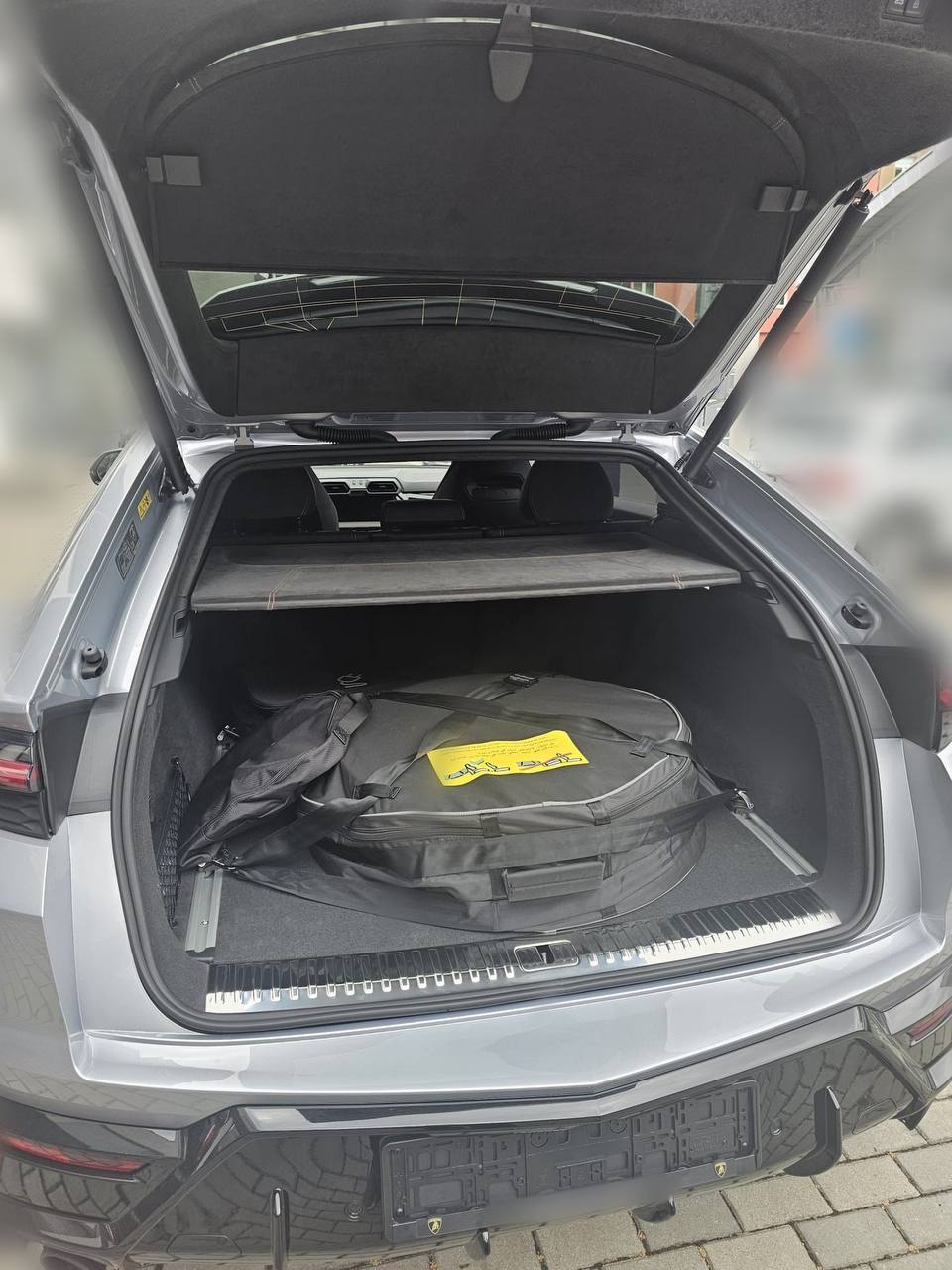 Lamborghini URUS SE id-4439