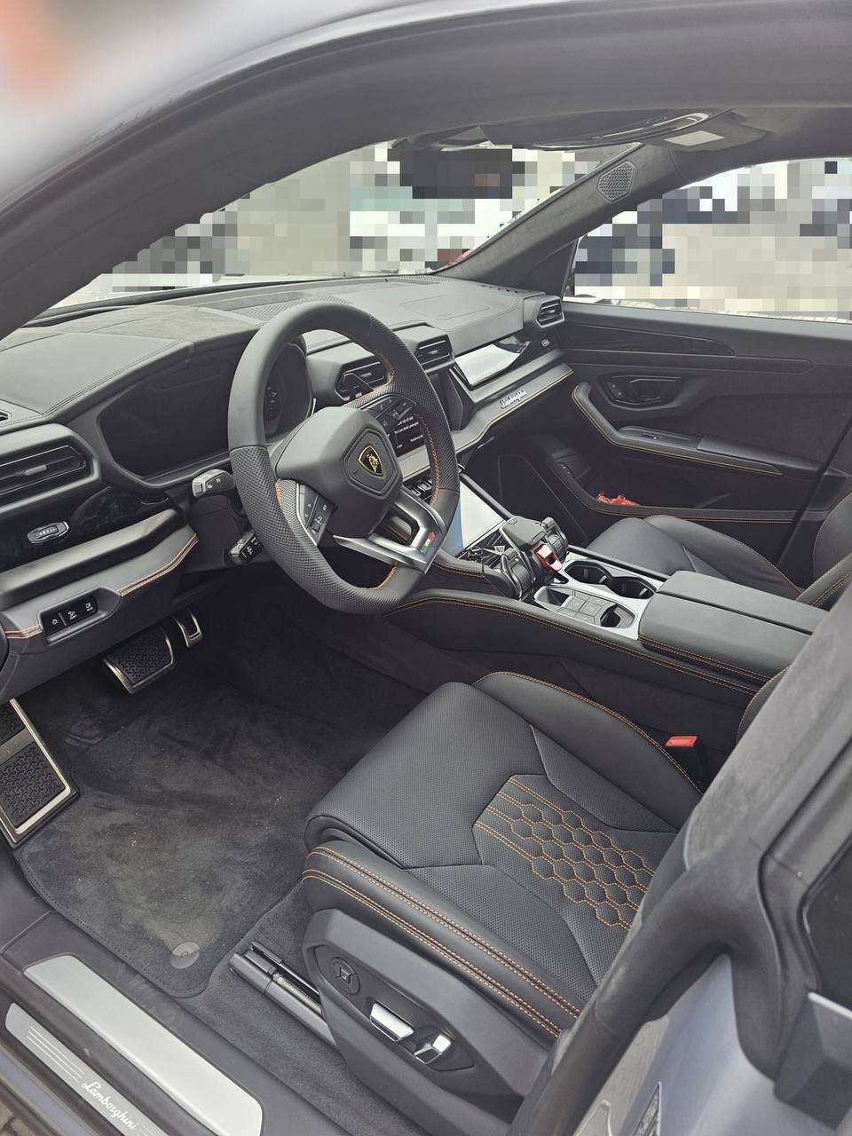 Lamborghini URUS SE id-4439