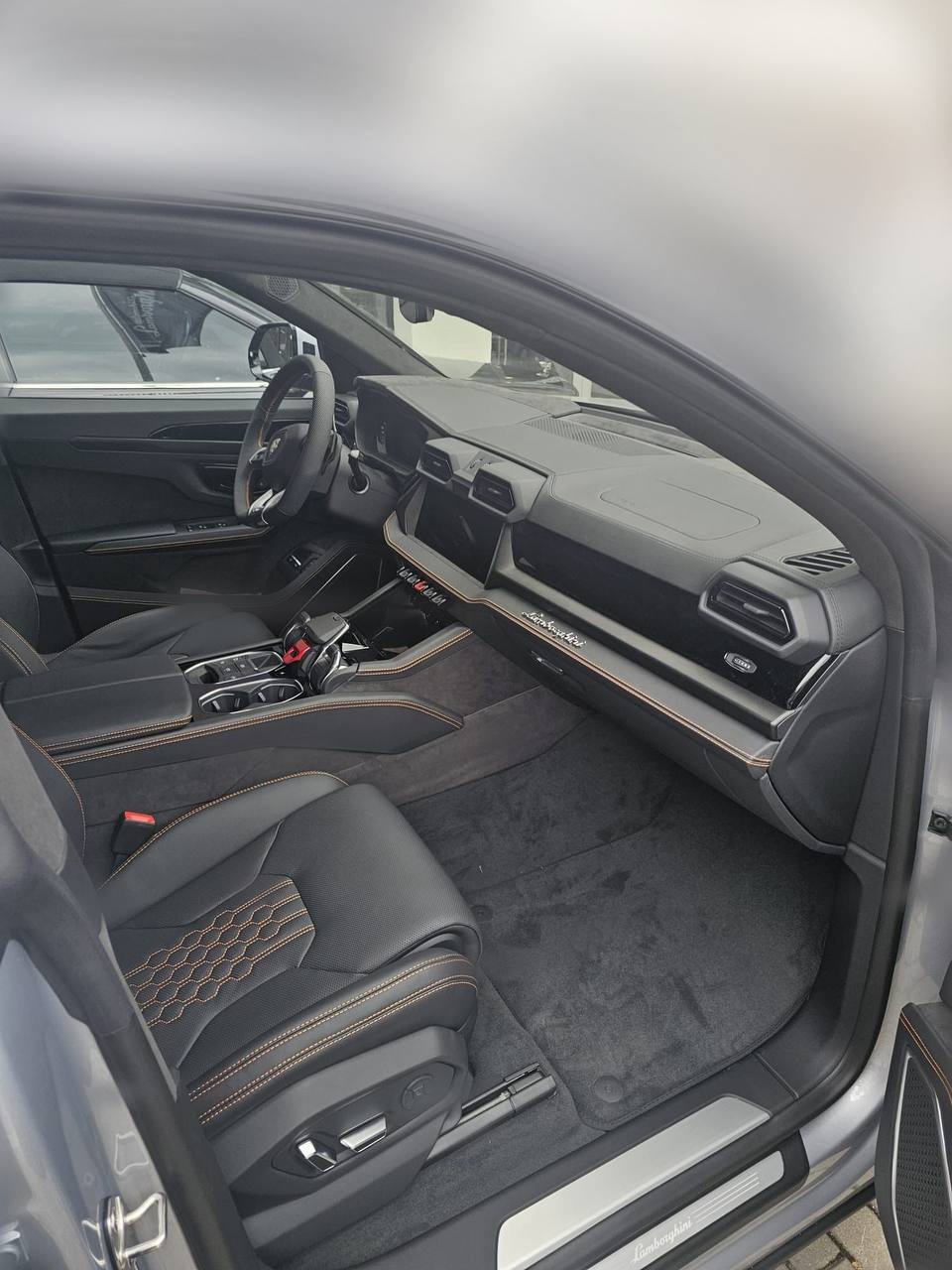 Lamborghini URUS SE id-4439